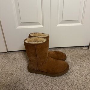 Ugg Classic Boot- Tan